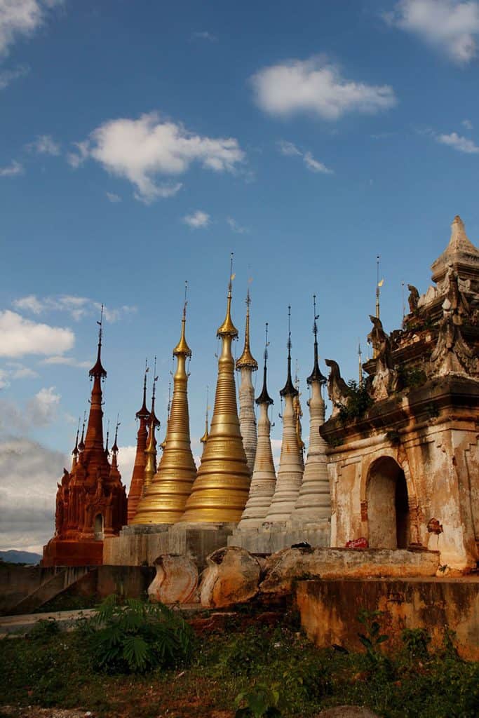 ancient stupas in inle lake