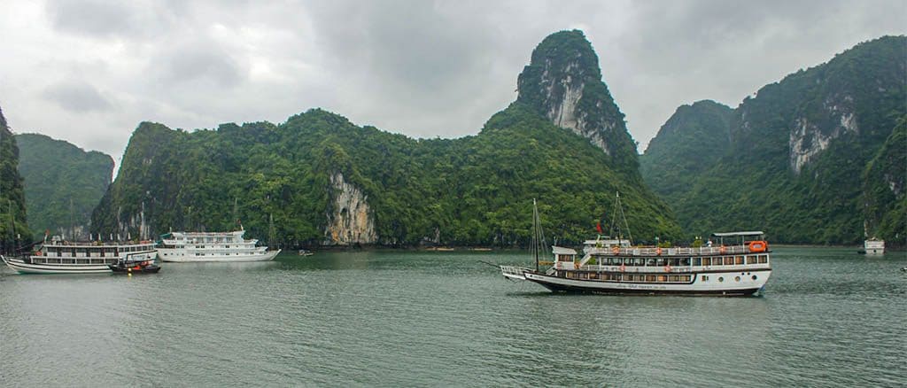 tourist boats in Halong Bay water