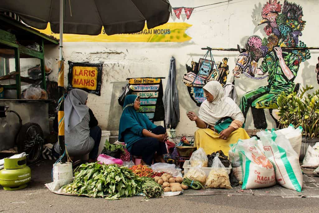 women selling food in the market