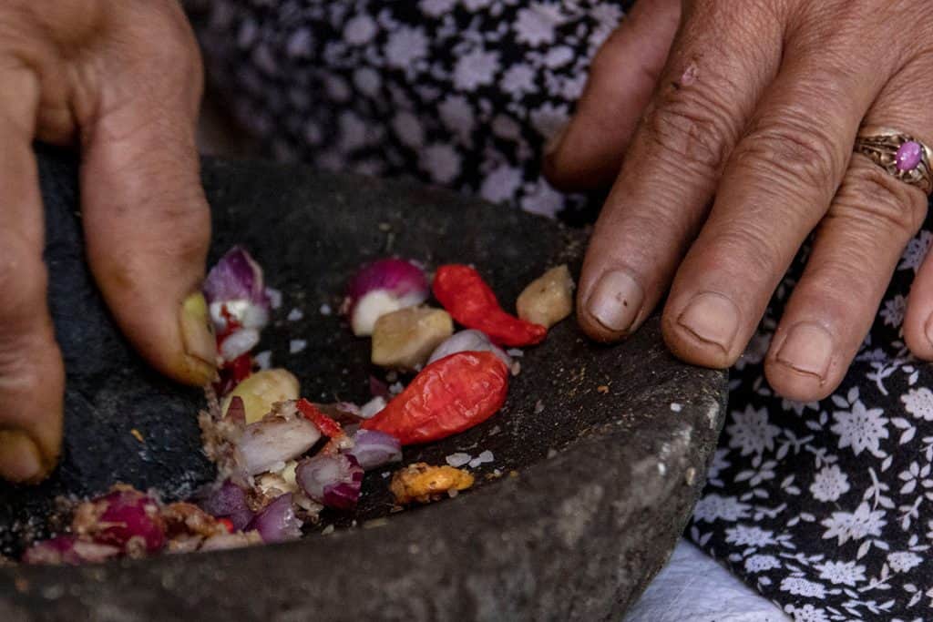 making Indonesian sambal