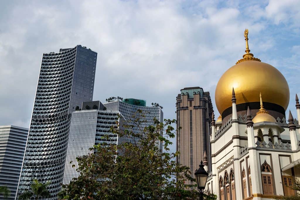 modern and traditioal view in Singapore