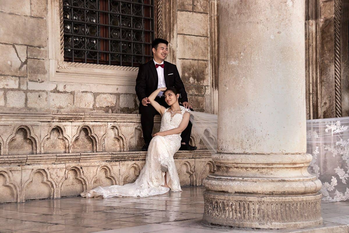 A photo shoot of abride and a groom in the historic center of Dubrovnik